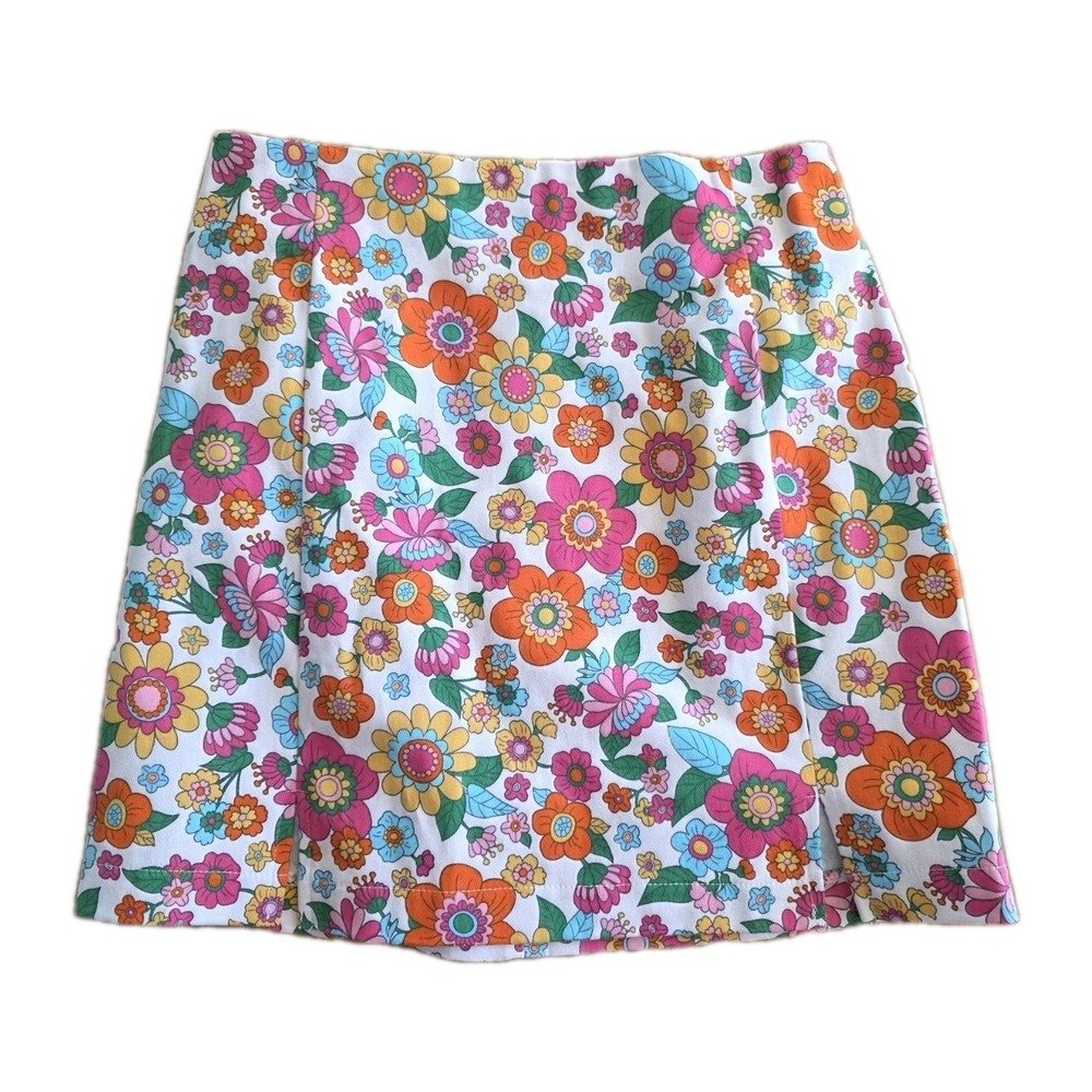 Women's Juniors size 5 floral skirt Waist 27" Cotton Spandex Love on a Hanger